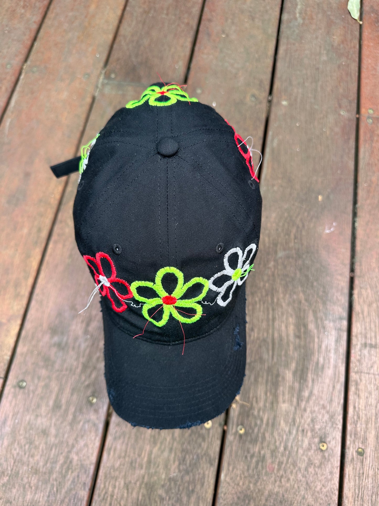 ‘Über Daisies’ Cap (Pre-order)